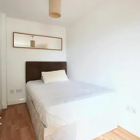 North Point, Centre * Leeds (West Yorkshire)